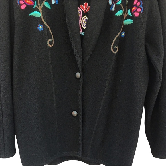 TUNDRA 100%Pure Virgin Wool Black Floral Embroidered Feminine Cozy 2-Button Coat - Picture 5 of 14